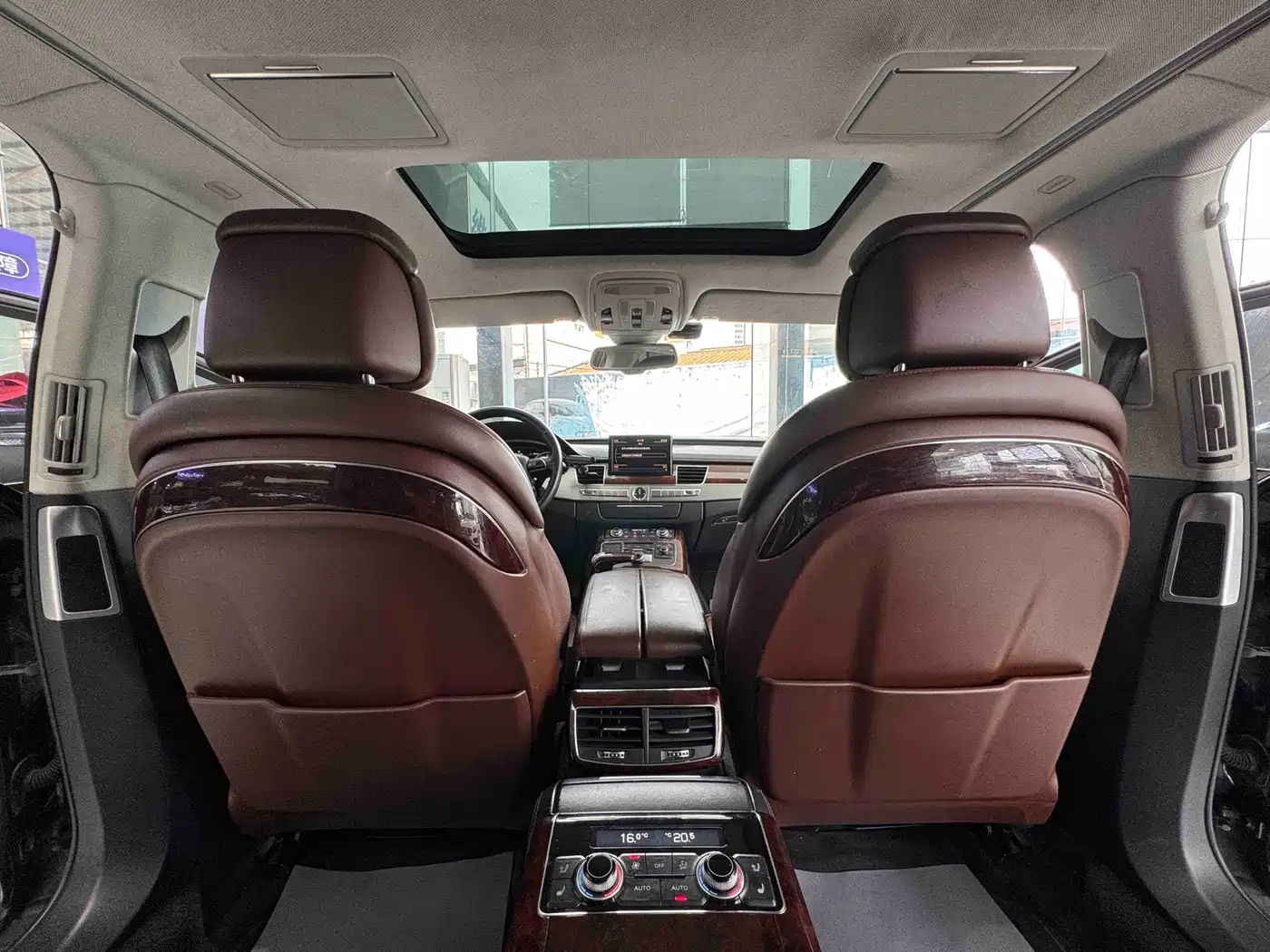 Audi A8 2013 A8L 45 TFSI quattro Luxury фото 16