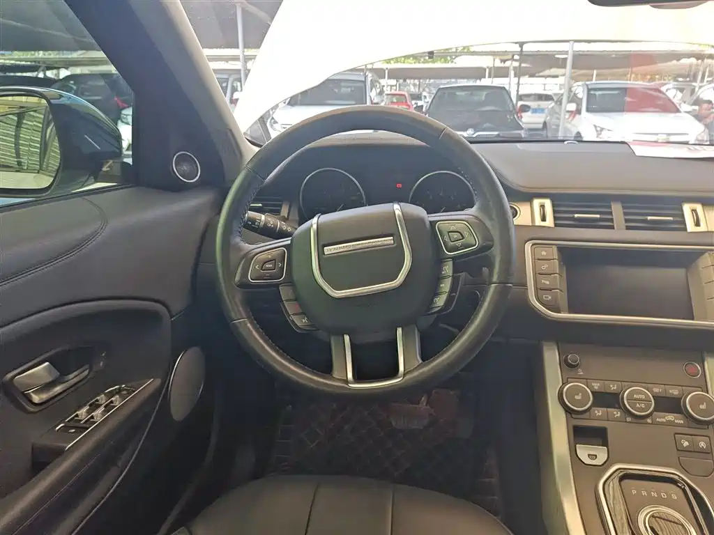 Land Rover Range Rover Evoque 2017 2.0T British Style Edition фото 11