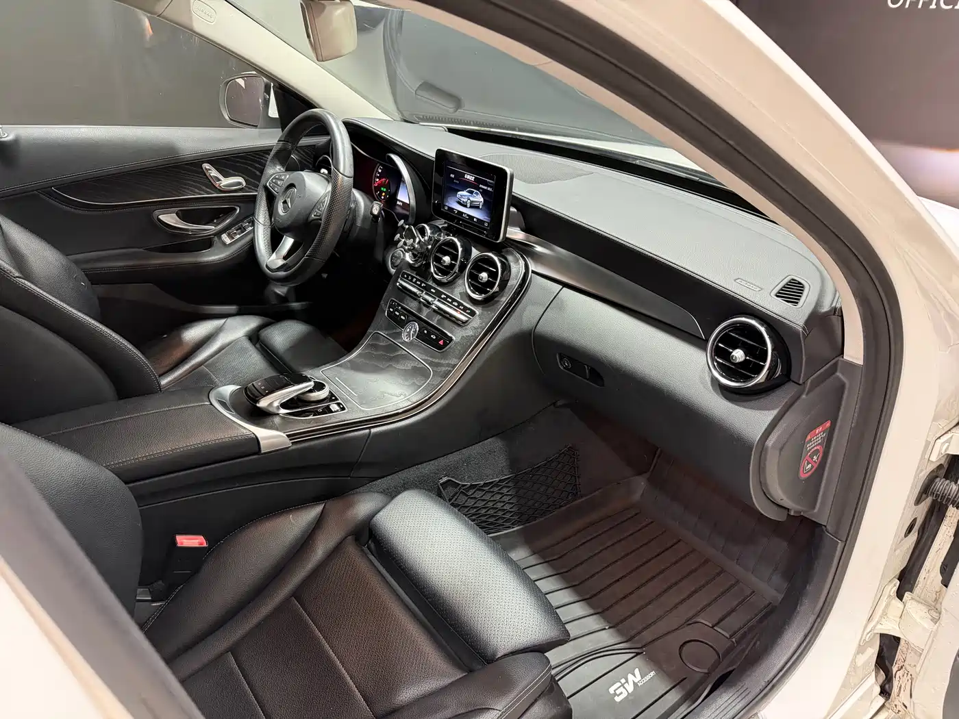 Mercedes-Benz C-Class 2016 C 180 L Sport фото 9