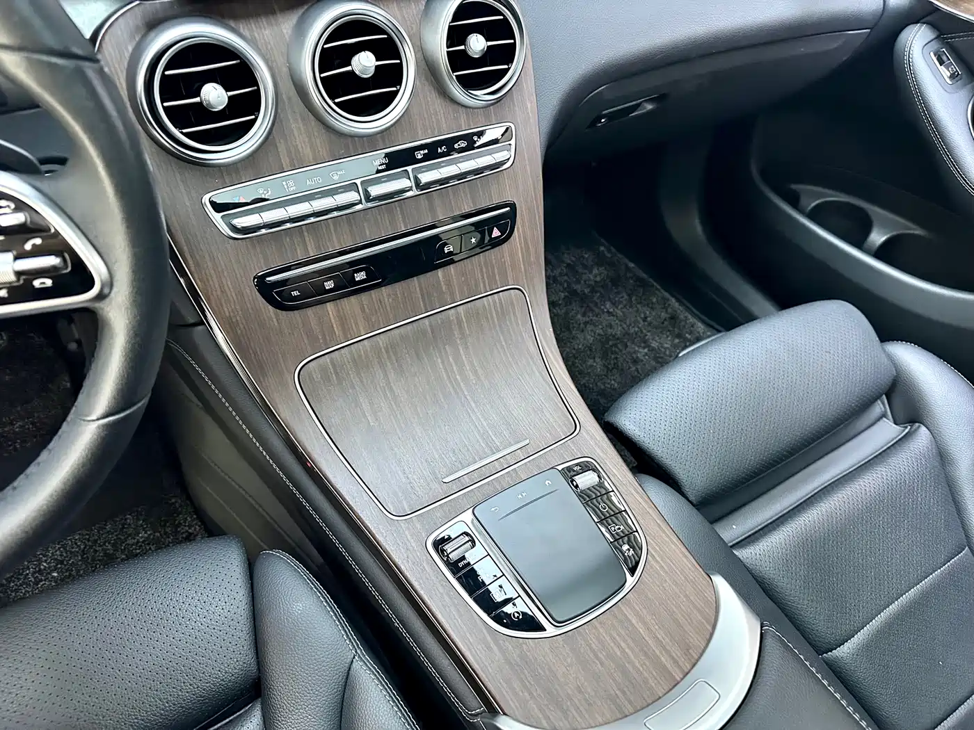 Mercedes-Benz GLC 2020 Facelift GLC 300 L 4MATIC Luxury фото 19