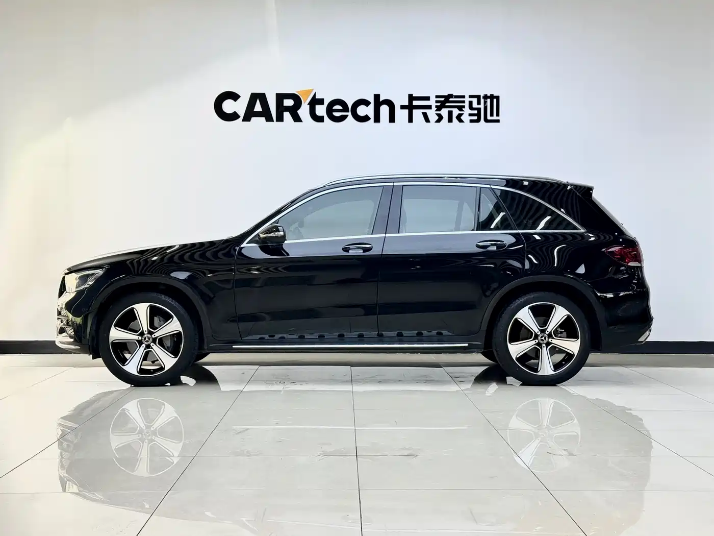Mercedes-Benz GLC 2020 Facelift GLC 300 L 4MATIC Luxury фото 6