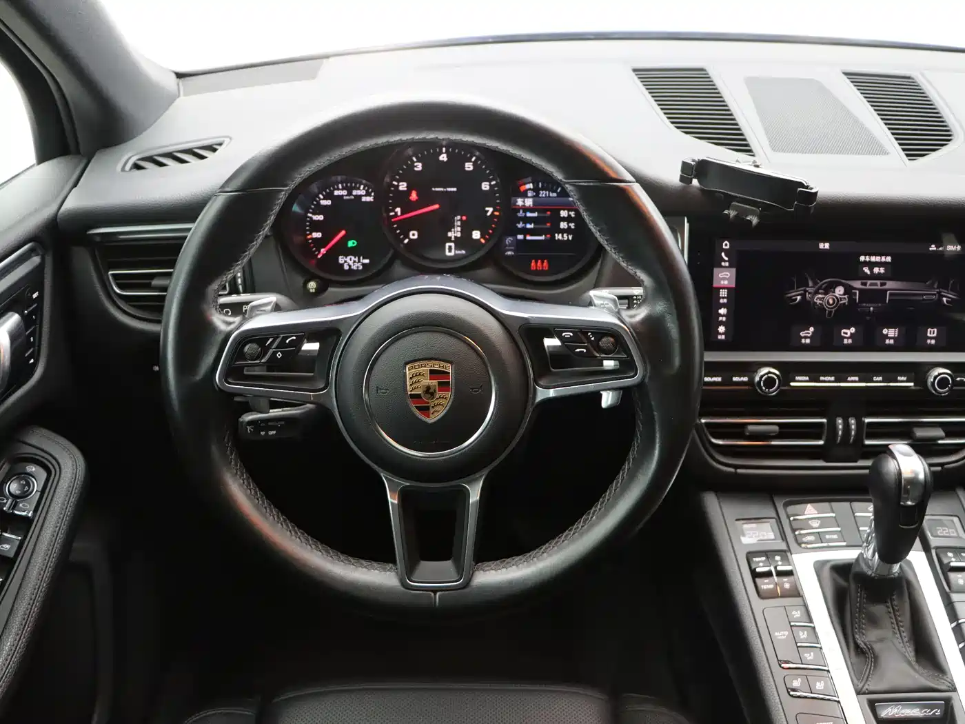 Porsche Macan 2018 Macan 2.0T фото 11