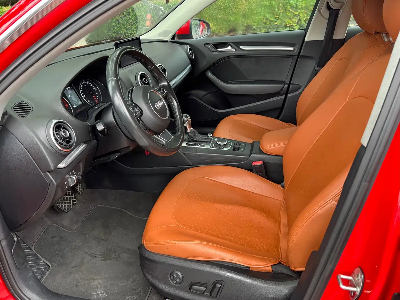 Audi A3 2016 Sportback 35 TFSI Leadership фото 9