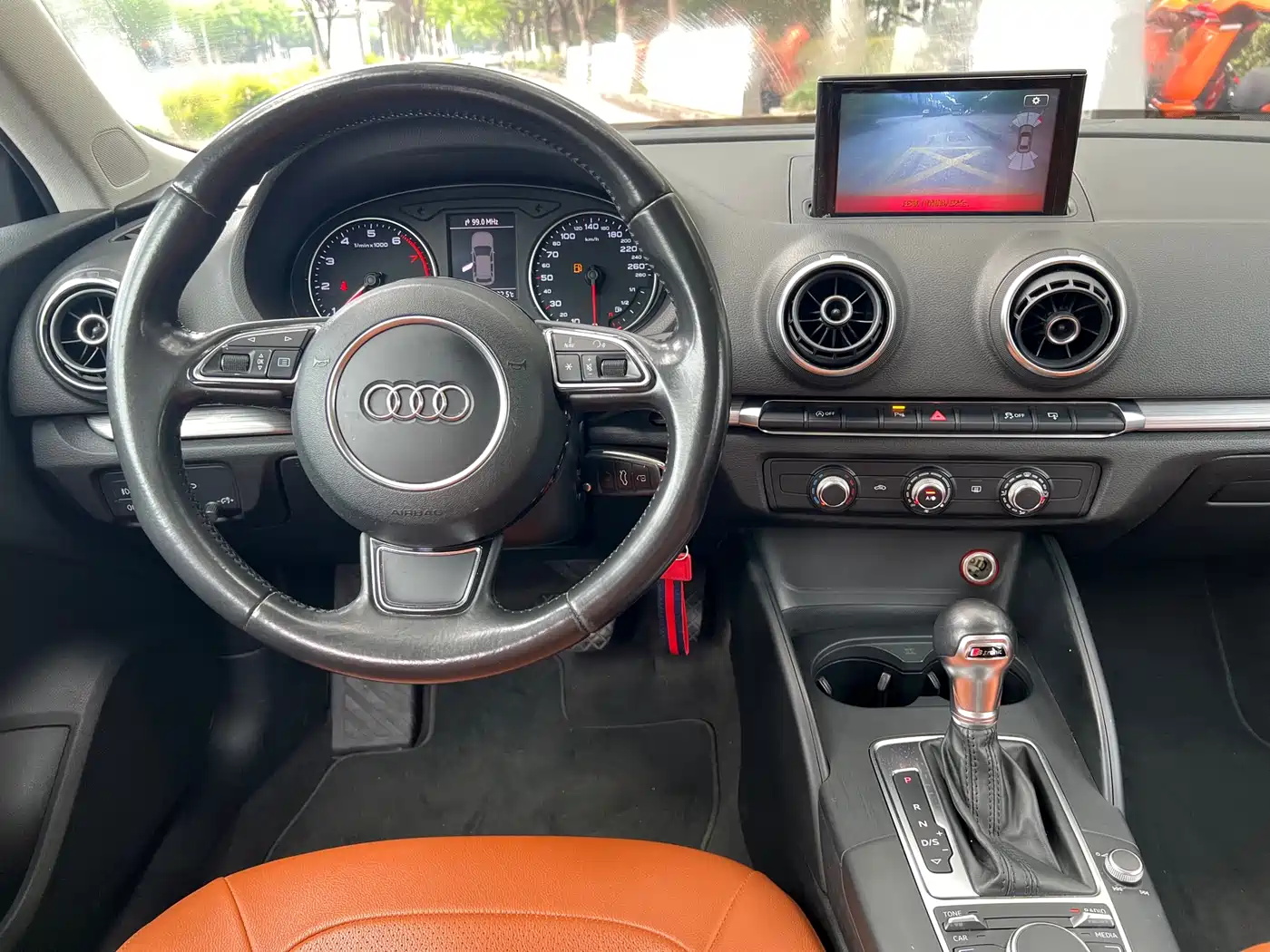 Audi A3 2016 Sportback 35 TFSI Leadership фото 10