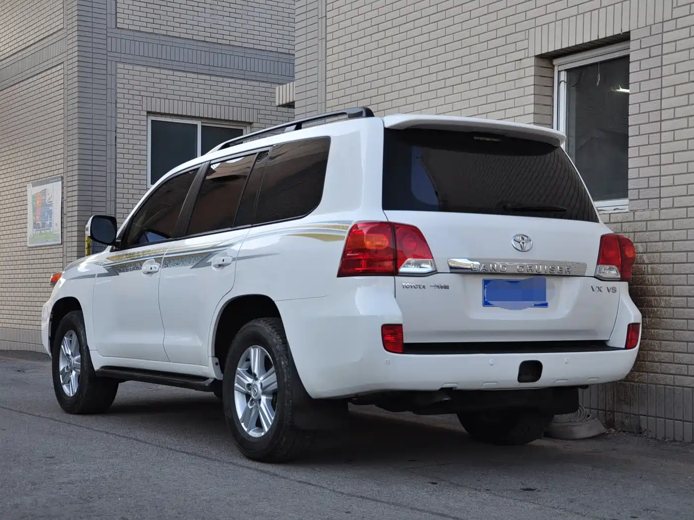 Toyota Land Cruiser 2012 4.6L Automatic VX фото 4