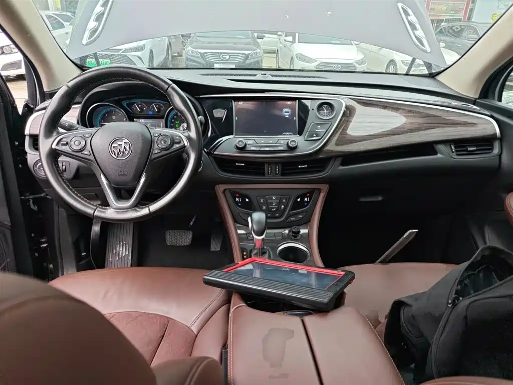 Buick Envision Plus 2017 20T FWD Elite фото 10