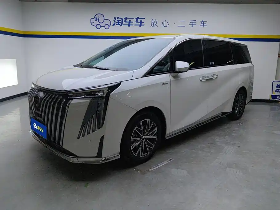 Фотография GAC TRUMPCHI M8