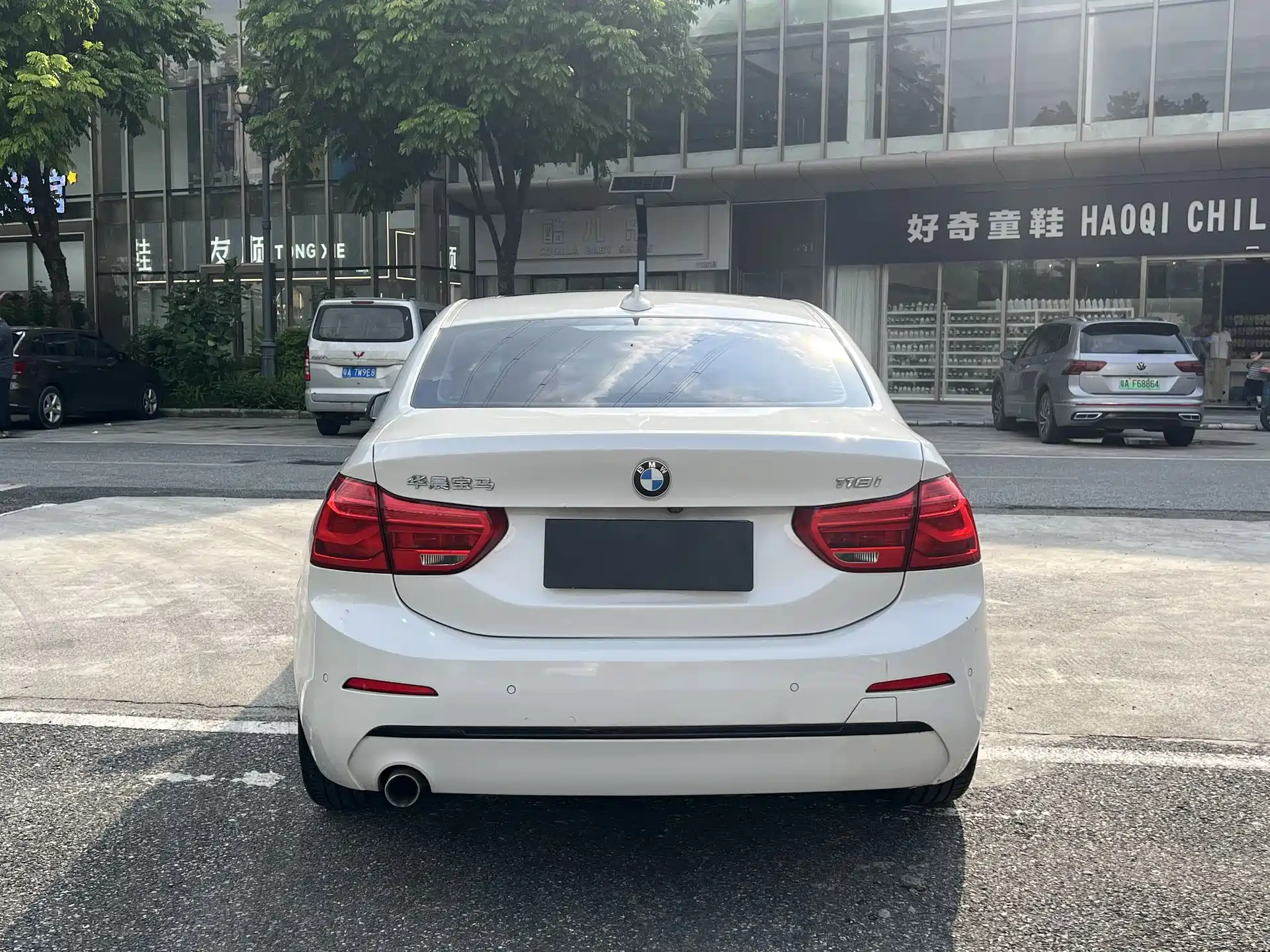 Фото 2 - BMW 1 Series