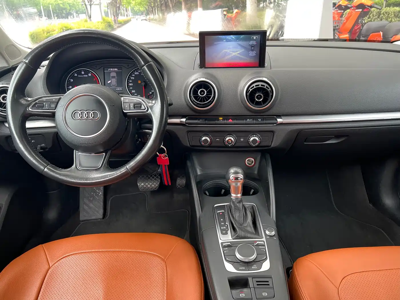 Audi A3 2016 Sportback 35 TFSI Leadership фото 11