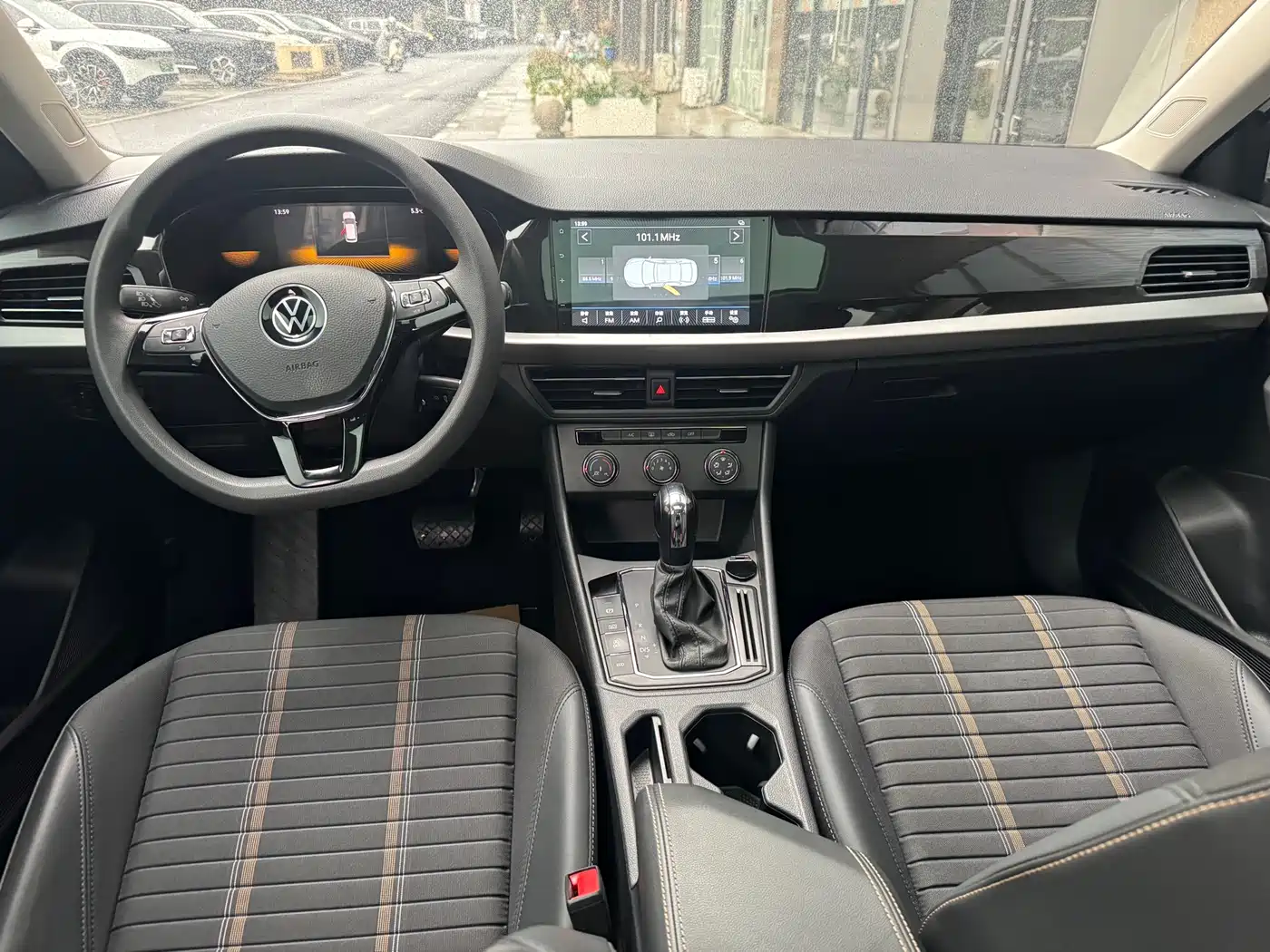 Volkswagen Lavida 2022 280TSI DSG Comfort Edition фото 9