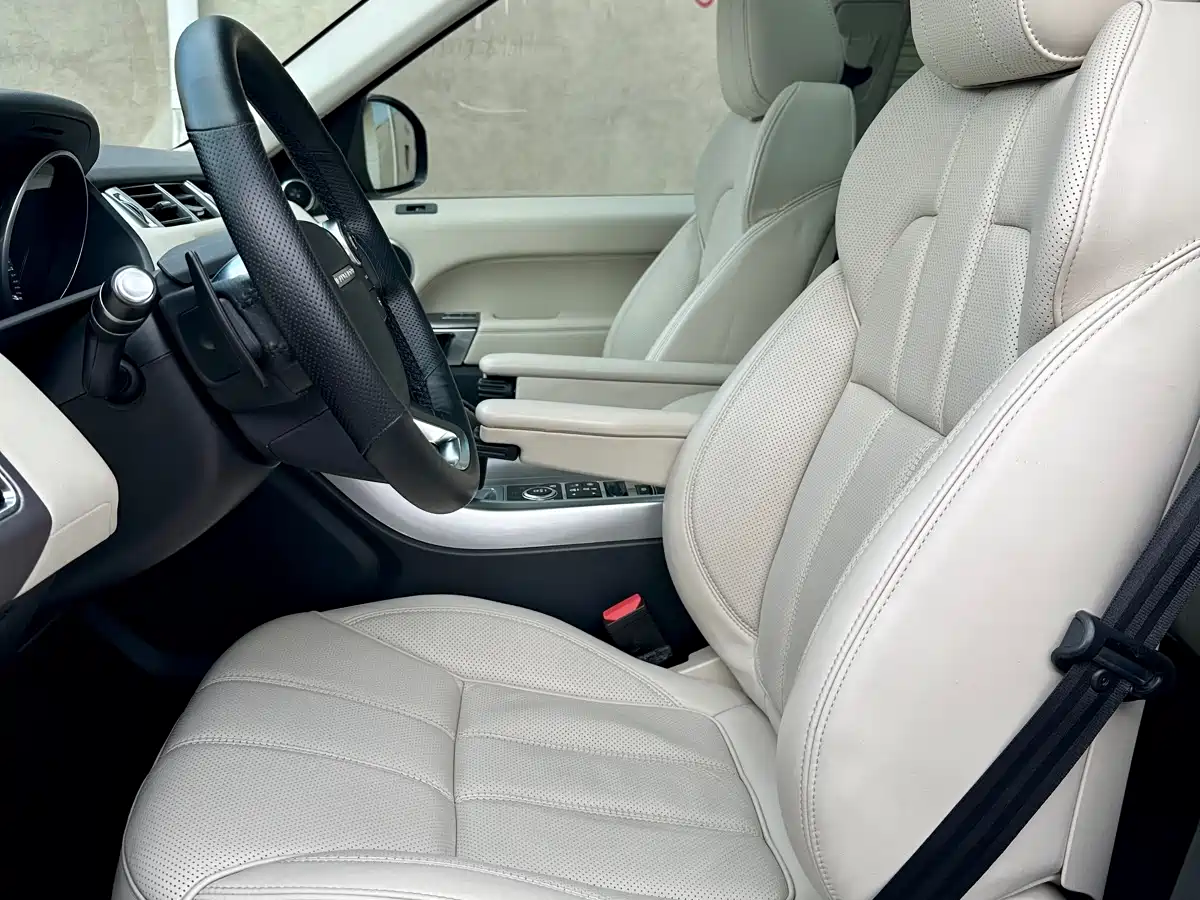 Land Rover Range Rover Sport фото 8