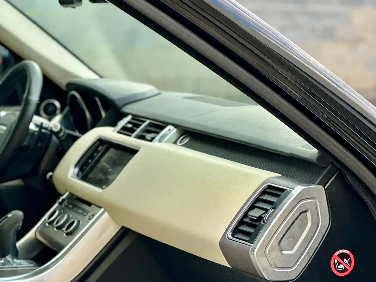 Land Rover Range Rover Sport фото 49