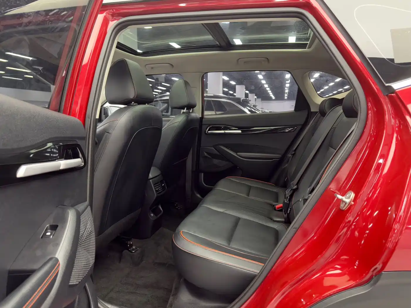 Kia Seltos 2023 1.5L CVT Luxury Edition фото 10