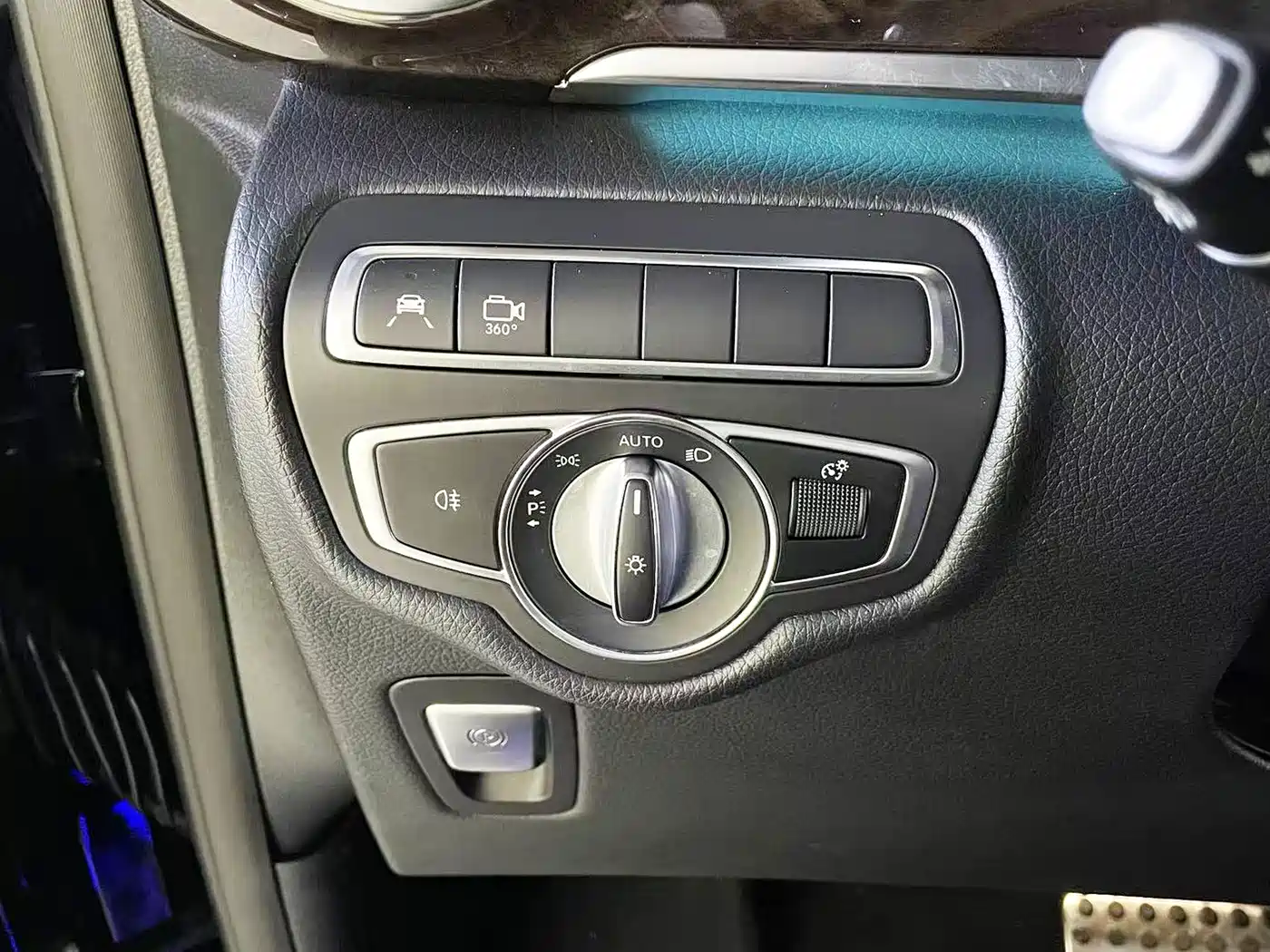 Mercedes-Benz V-Class 2018 V 260 Premium Edition China VI фото 7