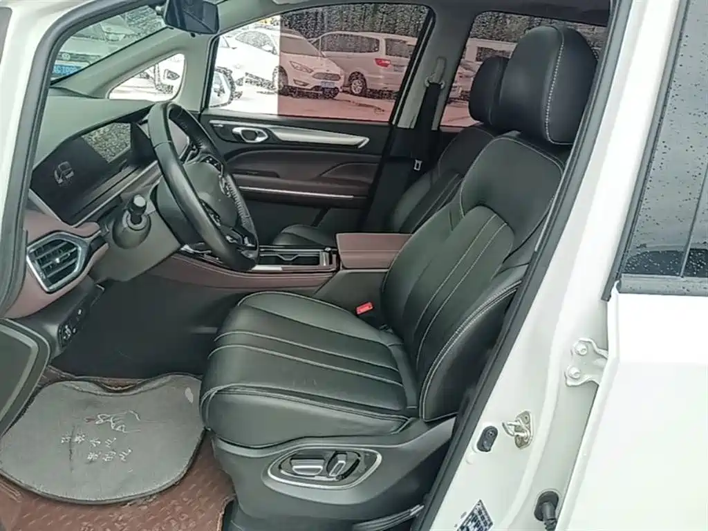 GAC Trumpchi Trumpchi M6 2023 PRO 270T DCT Luxury Edition фото 15