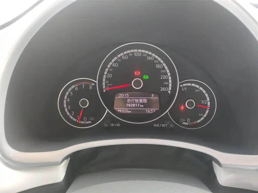 Volkswagen Beetle 2015 180TSI фото 12