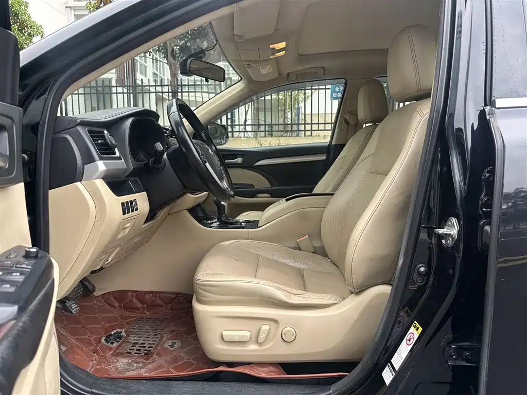 Toyota Highlander 2015 2.0T AWD Luxury Edition 7-seater фото 17