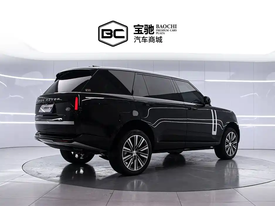Land Rover Range Rover 2025 3.0 L6 400PS Genesis Extended Wheelbase фото 3
