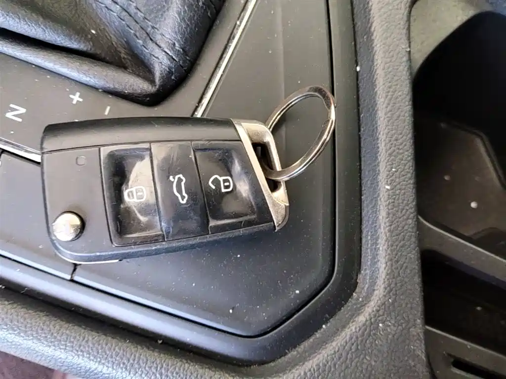Volkswagen Tiguan L 2019 330TSI Auto 2WD Trend Edition China V фото 9