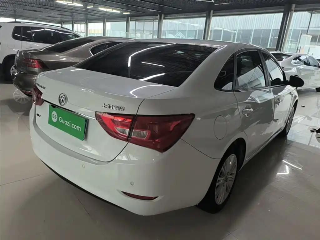 Buick Excelle 2015 18T Dual-Clutch Elite фото 7
