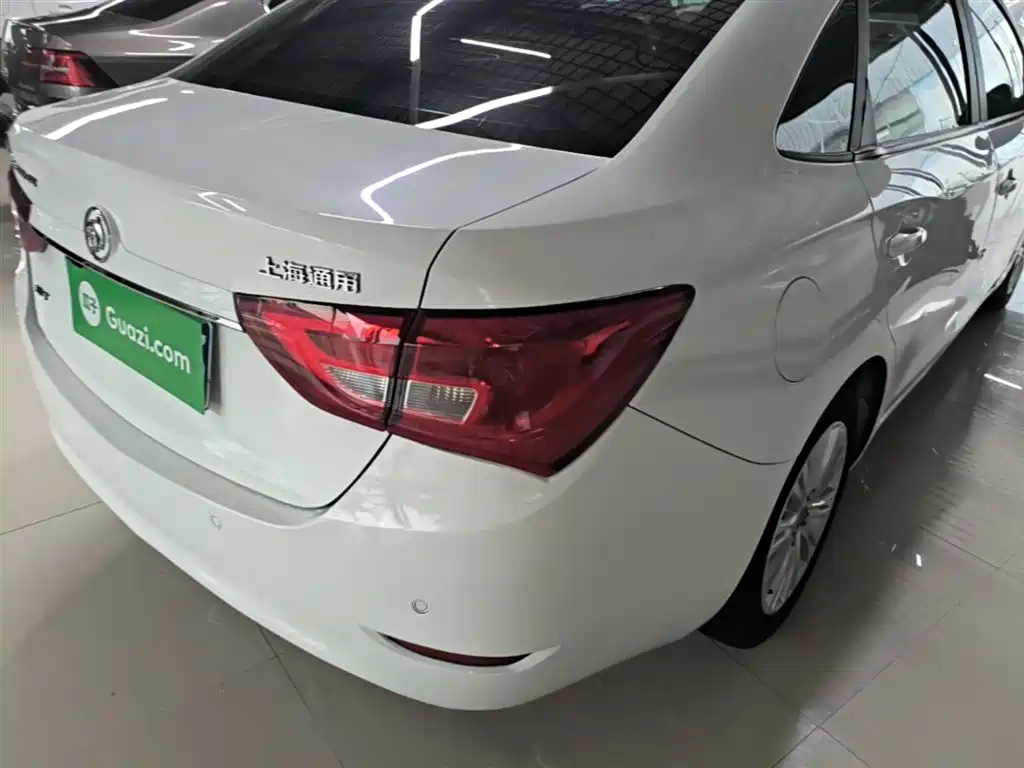 Buick Excelle 2015 18T Dual-Clutch Elite фото 8