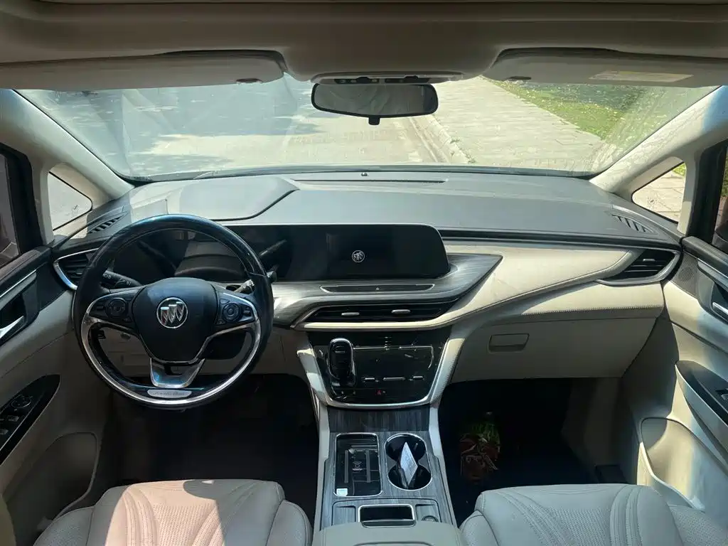 BUICK GL8