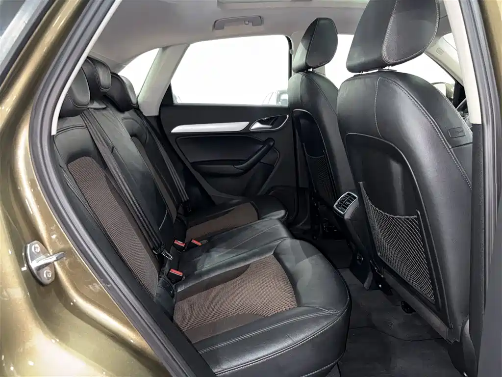 Фото 7 - Audi Q3