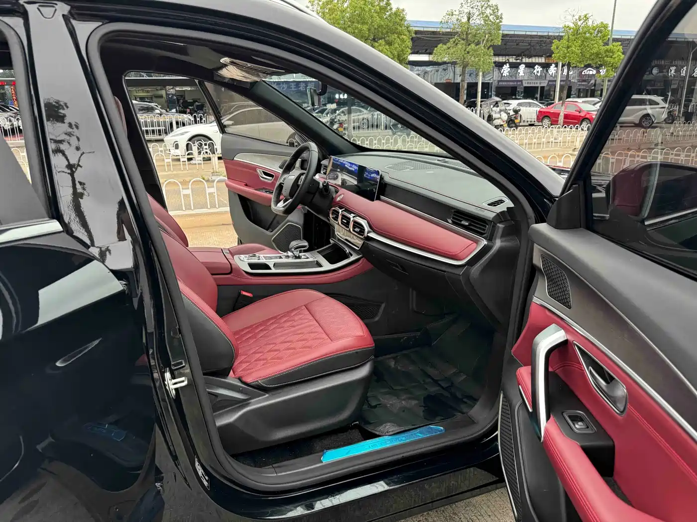 Jetour X70 PLUS 2025 2025 Champion Edition 1.5T DCT Champion PRO 5-seater