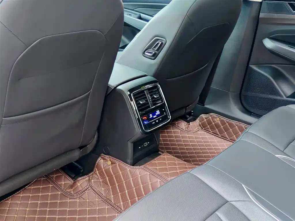 Volkswagen Passat 2024 330TSI Elite Edition фото 9