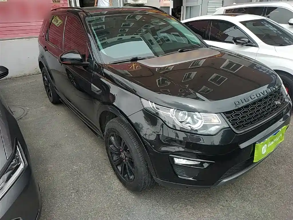 Land Rover Discovery Sport 2018 240PS SE Edition фото 4