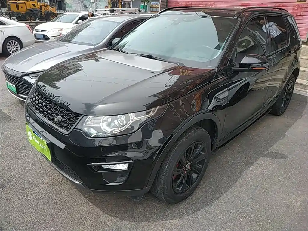 Land Rover Discovery Sport 2018 240PS SE Edition фото 2