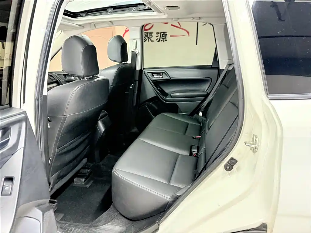 Subaru Forester 2014 2.5i Automatic Elite Edition фото 10