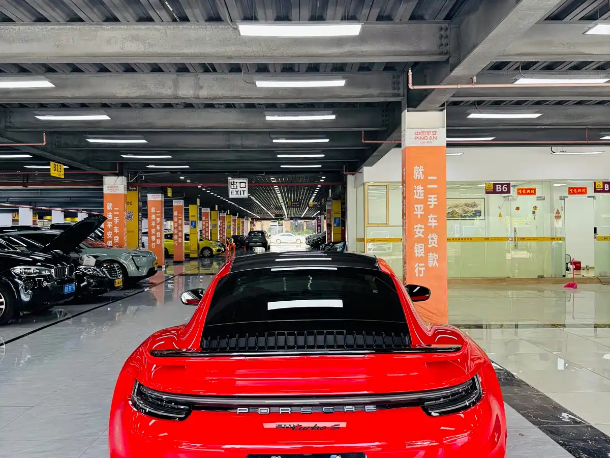 Porsche 911 2023 Turbo S 3.7T фото 5