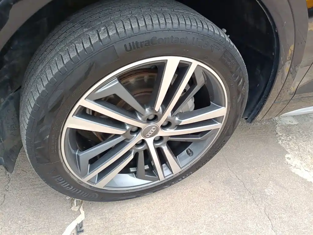 Audi Q5L 2020 40 TFSI Prestige Progressive фото 25