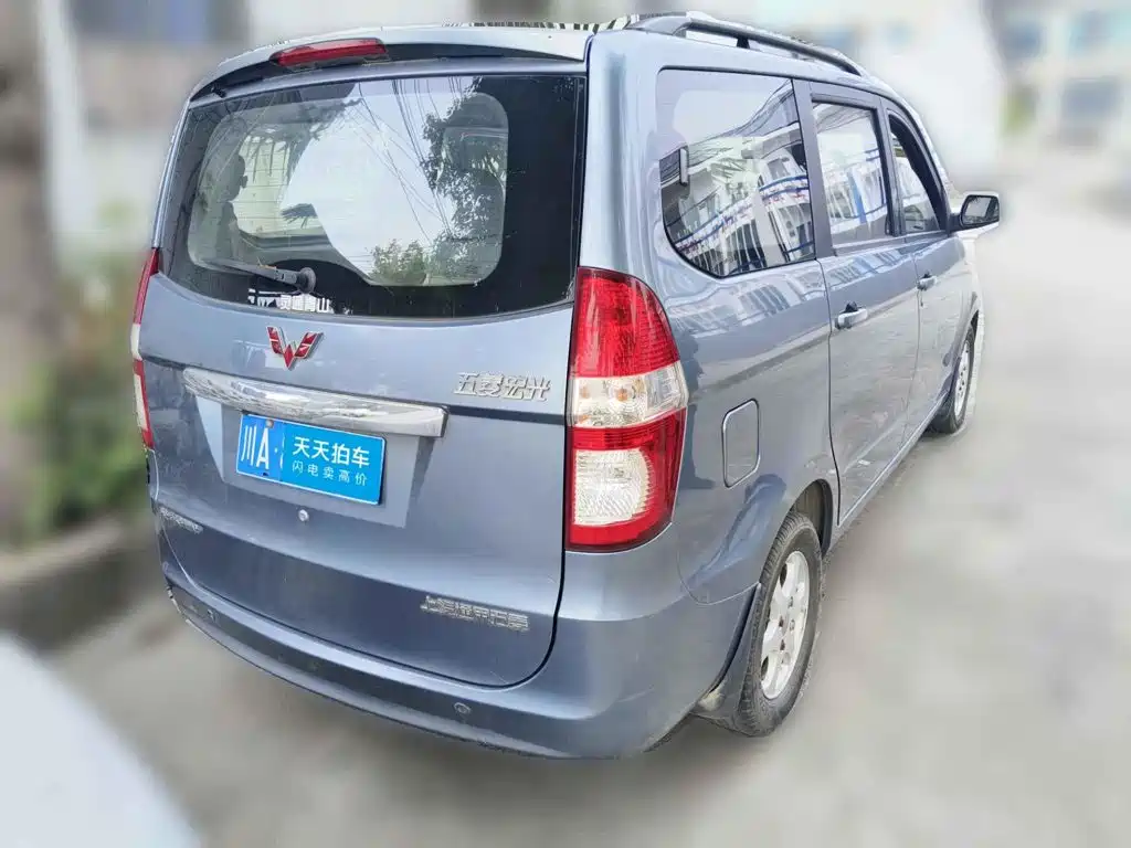 Wuling Motors Wuling Hongguang 2012 2010 1.4L Luxury