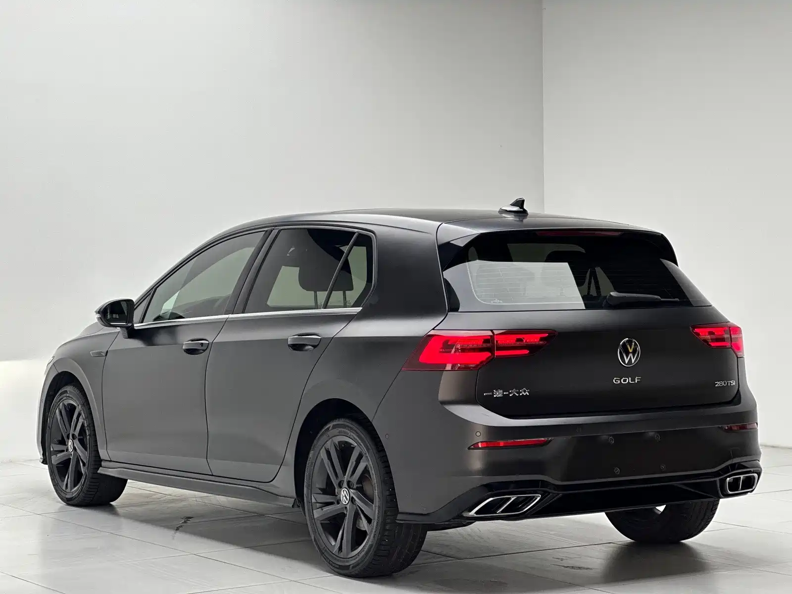 Фото 6 - Volkswagen Golf