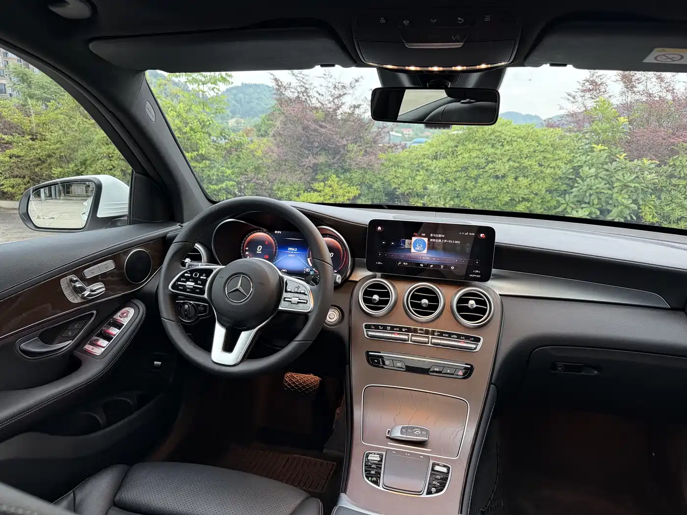 Mercedes-Benz GLC 2020 GLC 300 L 4MATIC Dynamic фото 18