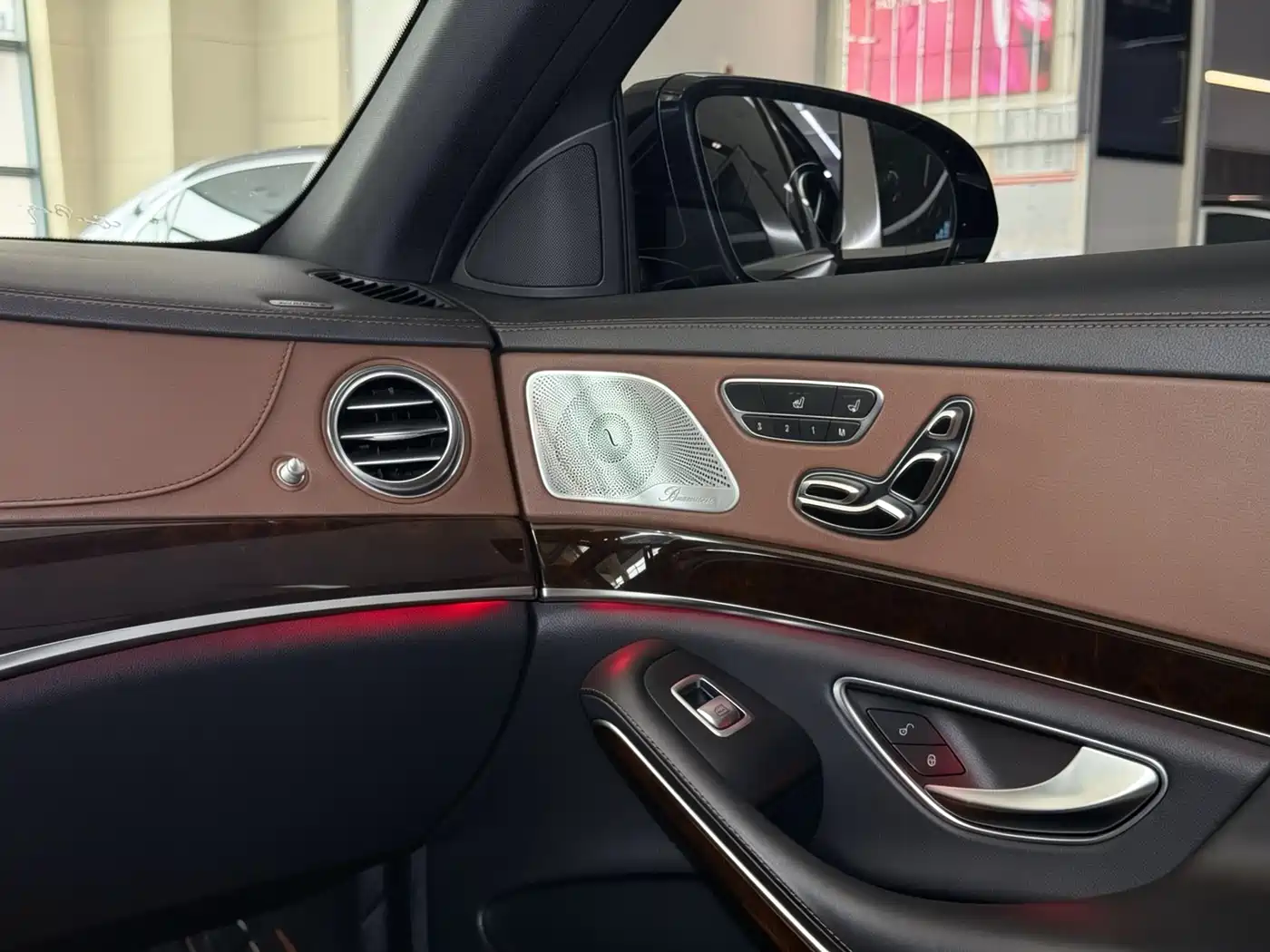 Mercedes-Benz Maybach S-Class 2016 S 400 4MATIC фото 9