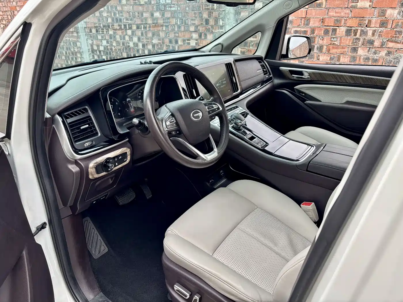 GAC Trumpchi Trumpchi M8 2021 Leading Show Series 390T Prestige Edition фото 8