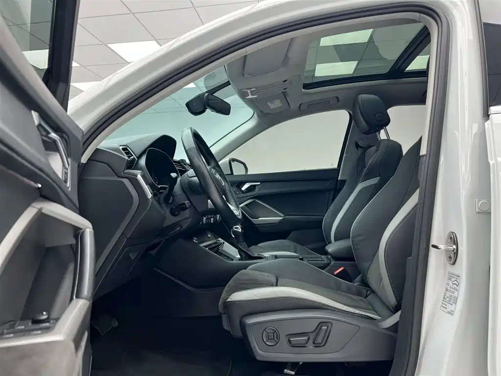 Audi Q3 2022 35 TFSI Progressive Dynamic фото 13