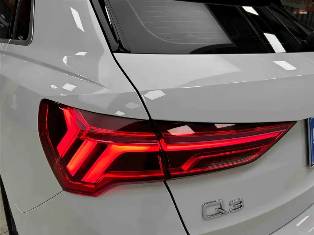 Audi Q3 2022 35 TFSI Fashion Dynamic фото 19