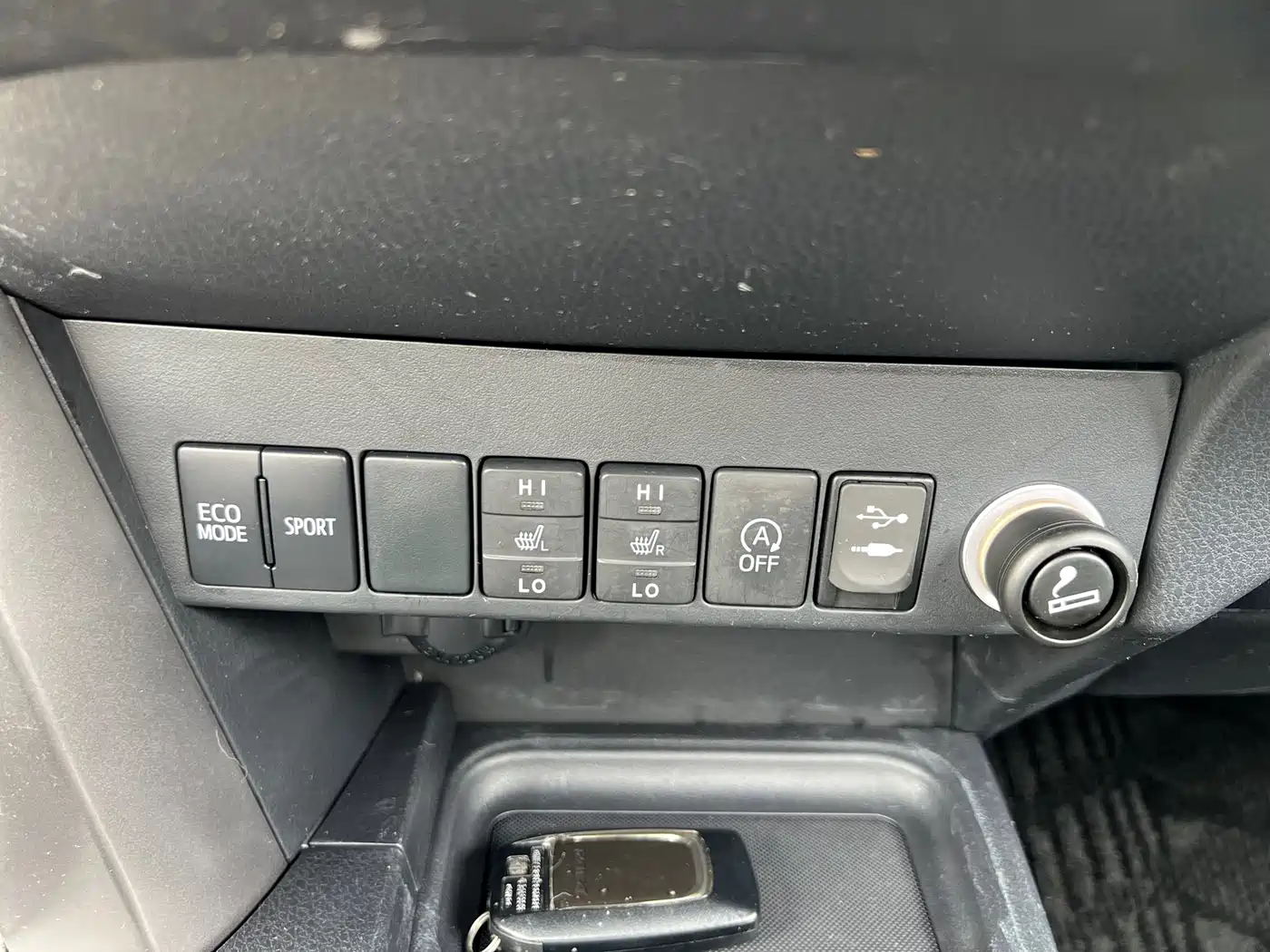 Toyota RAV4 Rongfang 2016 2.0L CVT 2WD Comfort (China V) фото 16