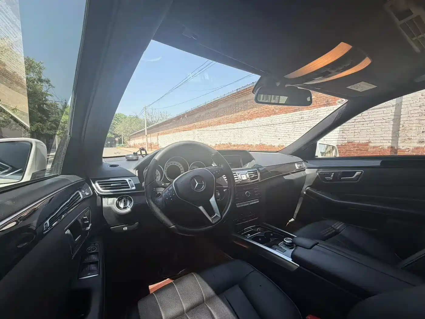 Mercedes-Benz E-Class 2015 E 260 L Sport фото 10