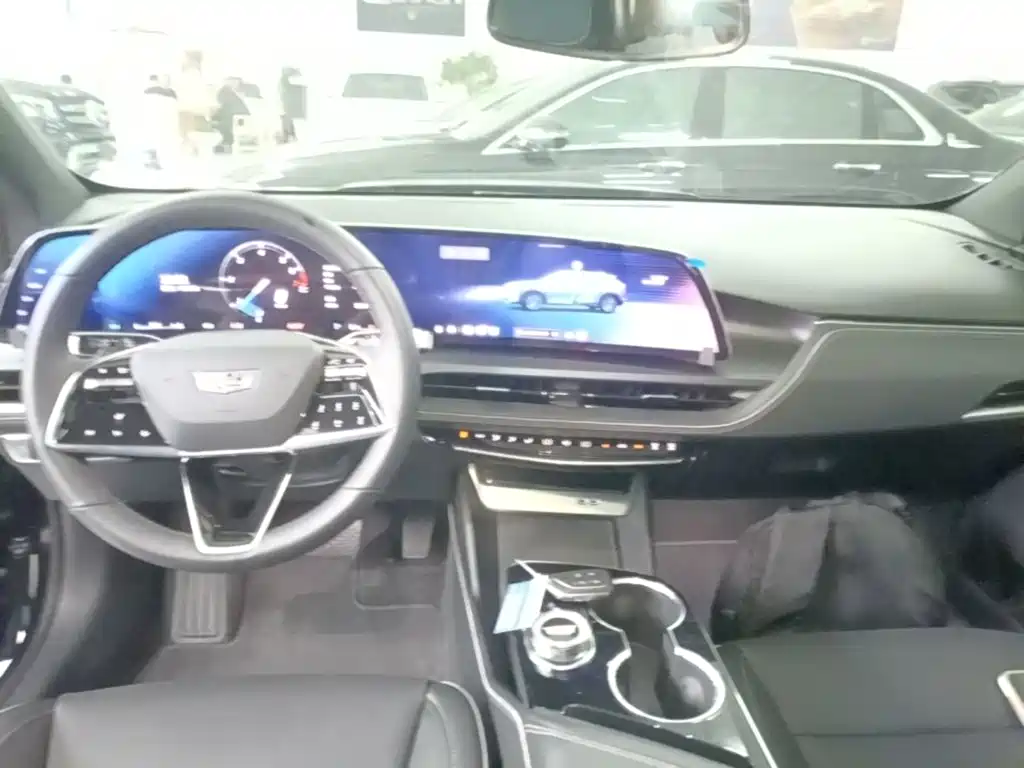 Cadillac GT4 2023 2023 25T Luxury Edition