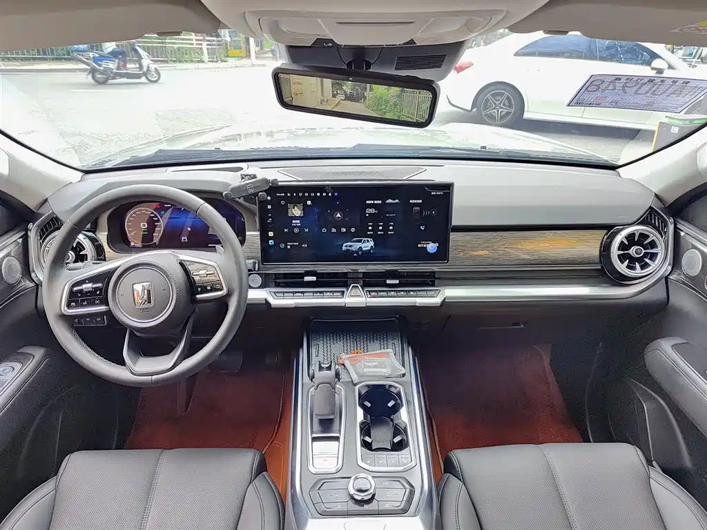 Tank 400 New Energy 2024 Hi4-T Off-Road Edition фото 10