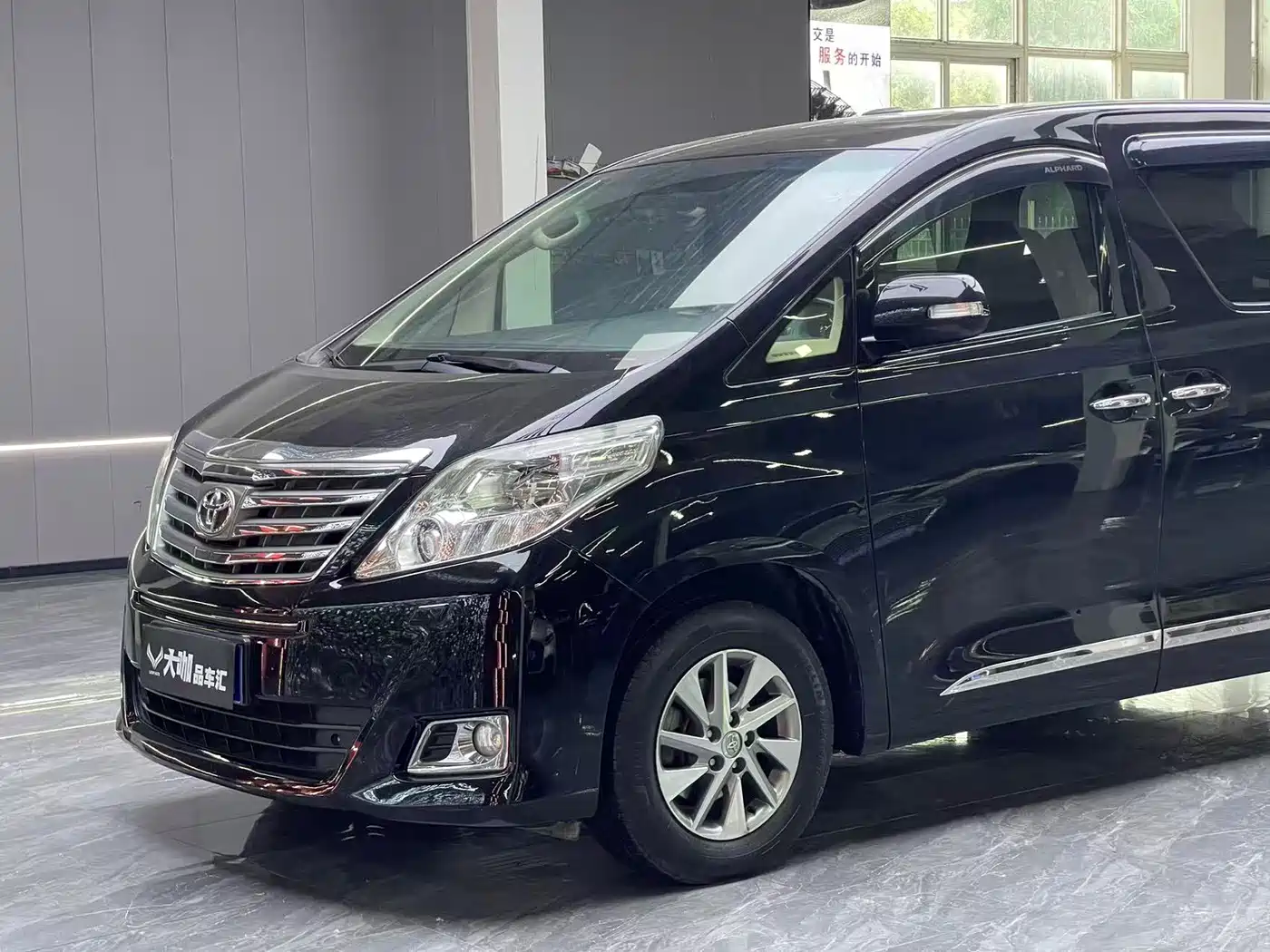 Toyota Alphard 2012 3.5L Luxury Edition фото 7