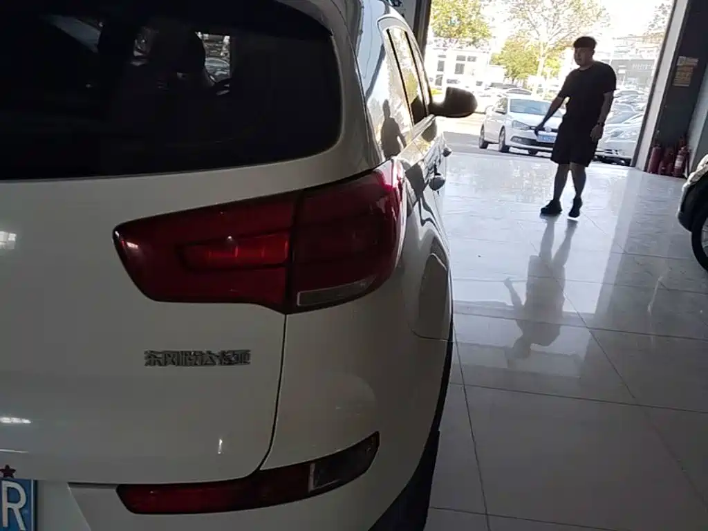 Фото 8 - Kia Sportage