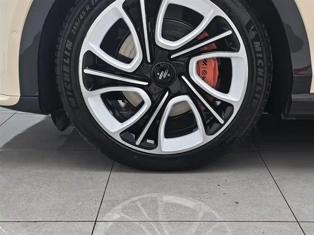 ZHIJI AUTOMOBILE ZHIJI LS7