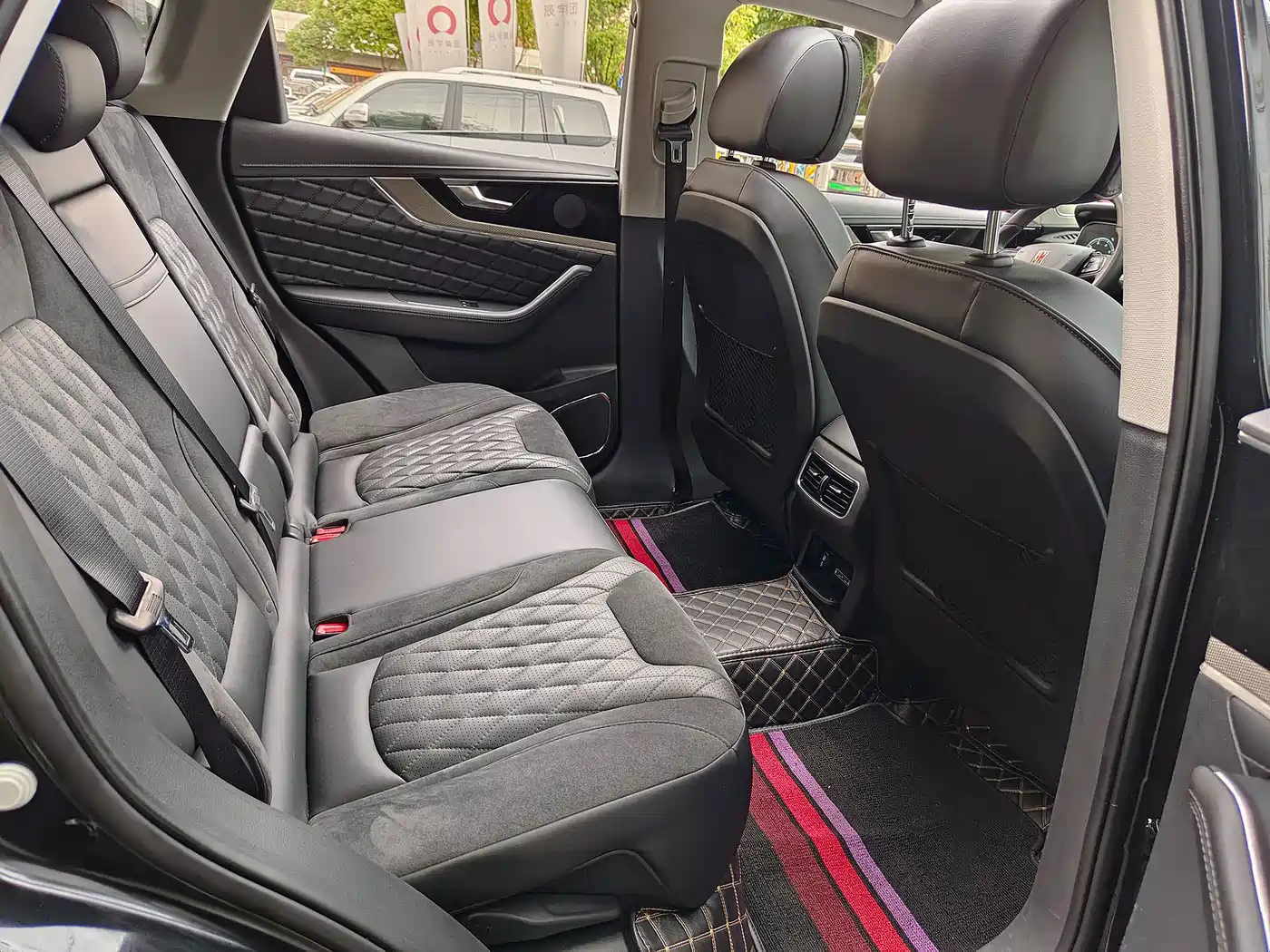 Hongqi HS5 2019 2.0T Smart Connect Enjoy Edition фото 10