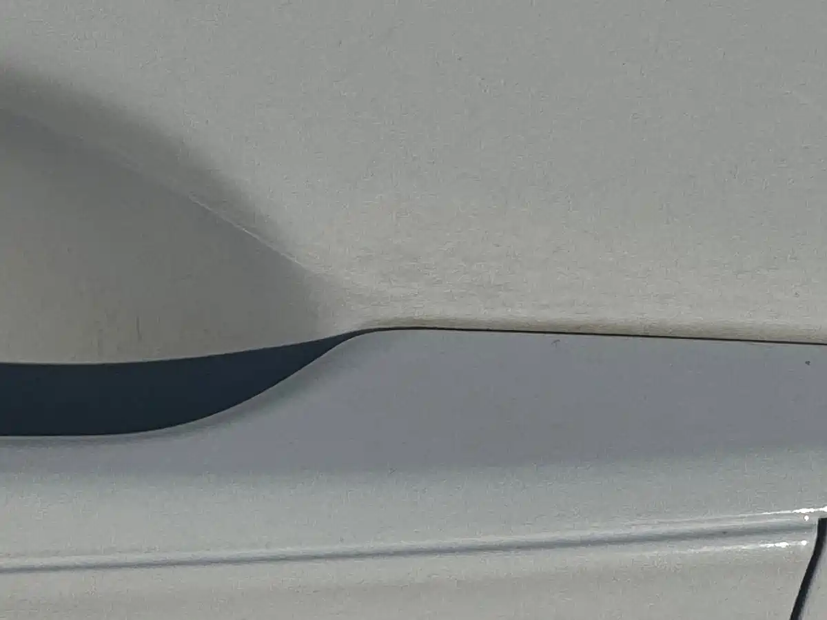 Hyundai Elantra 2023 Model 1.5L CVT LUX Premium Edition фото 6